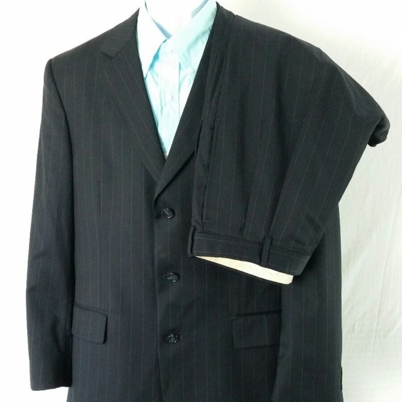 Jos A Bank Men 2 Piece Suit-Black Pinstripe 41R/35